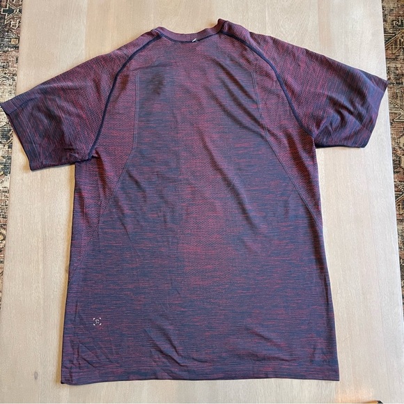 Men's Lululemon Metal Vent Tech Shirt - Picture 4 of 8
